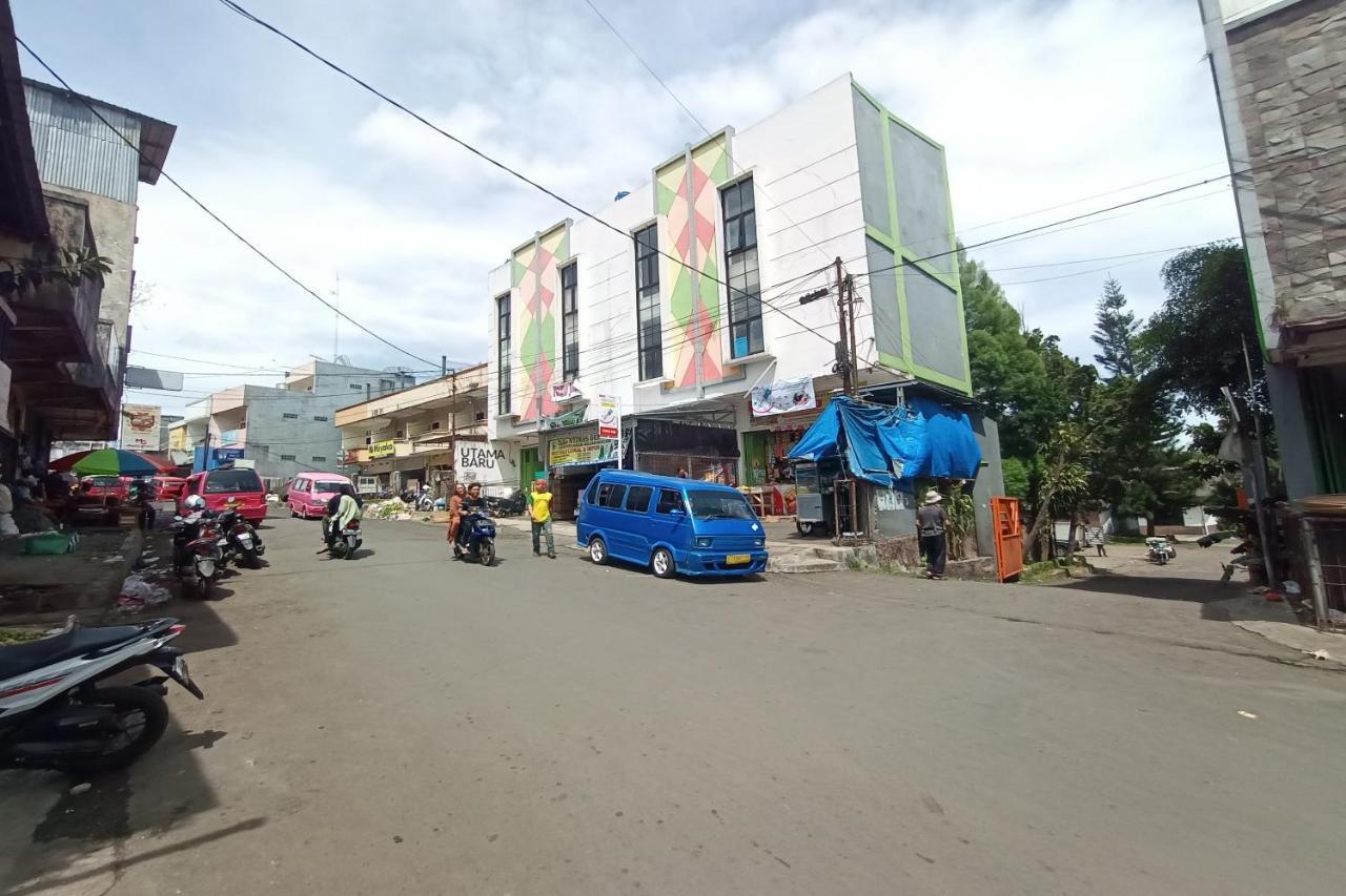 Oyo 92324 Hotel Sinar Rejeki Sukabumi Dış mekan fotoğraf