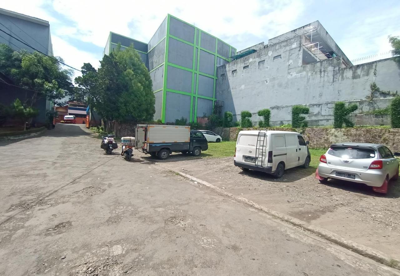 Oyo 92324 Hotel Sinar Rejeki Sukabumi Dış mekan fotoğraf